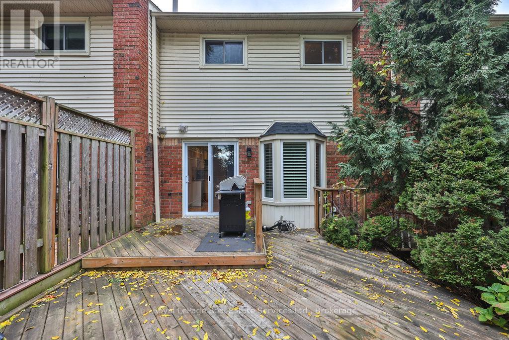 2 - 2318 Marine Drive, Oakville, Ontario  L6L 1C3 - Photo 32 - W12497568