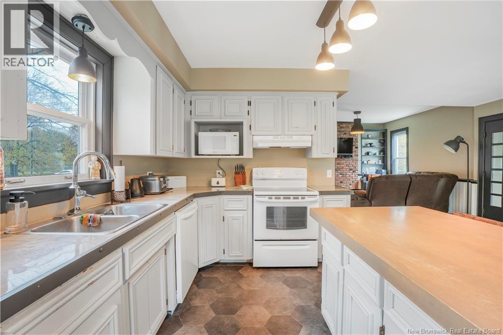 292 Sunset Drive, Fredericton, New Brunswick  E3A 1A9 - Photo 11 - NB129512