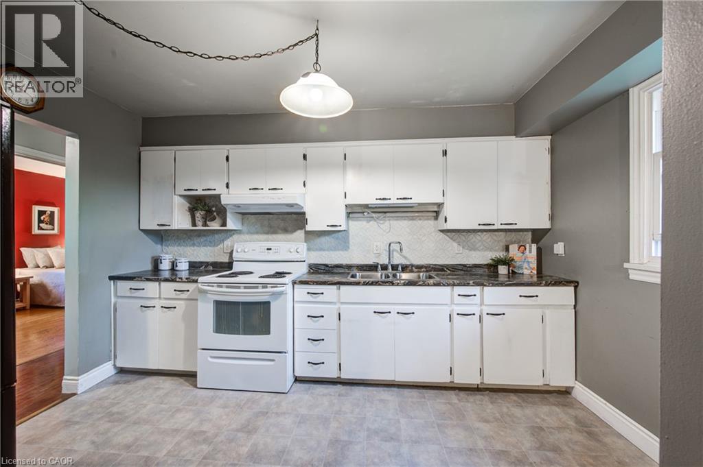 10 Victoria Street, Tavistock, Ontario  N0B 2R0 - Photo 9 - 40782044