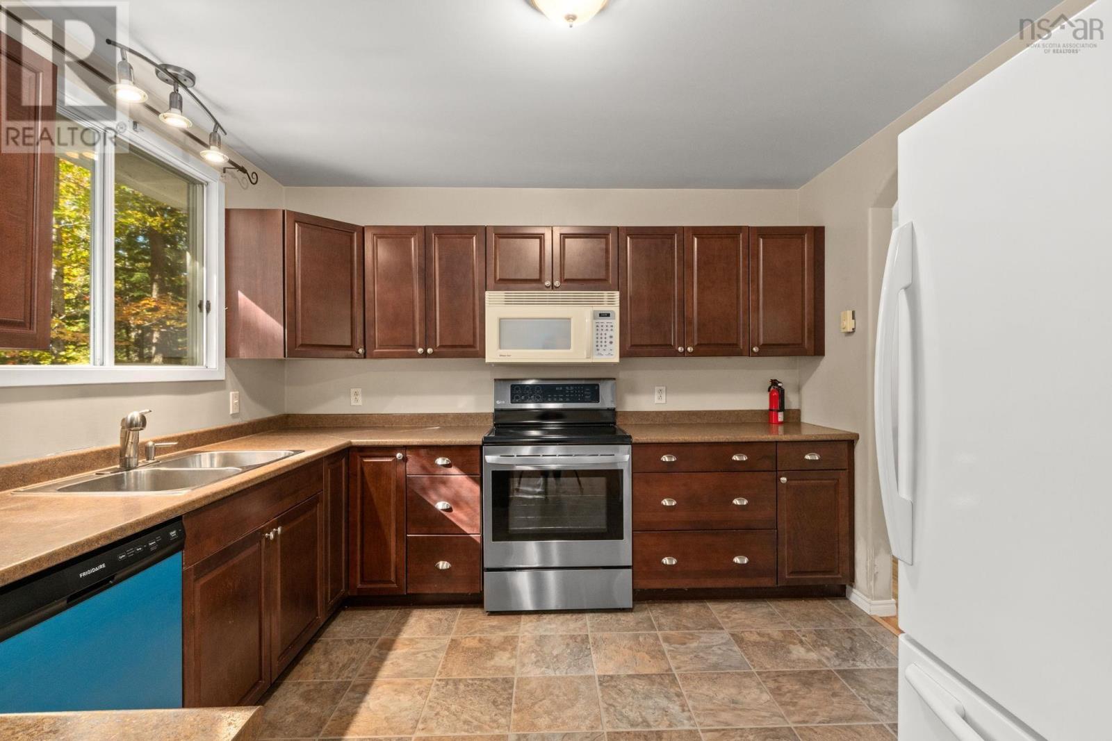 29 Concord Avenue, Fall River, Nova Scotia  B2T 1E7 - Photo 16 - 202526034