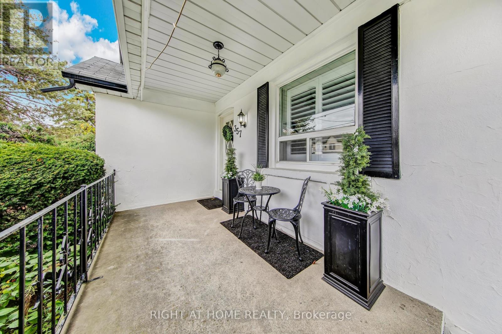 357 Drewry Avenue, Toronto, Ontario  M2R 2K3 - Photo 5 - C12502370