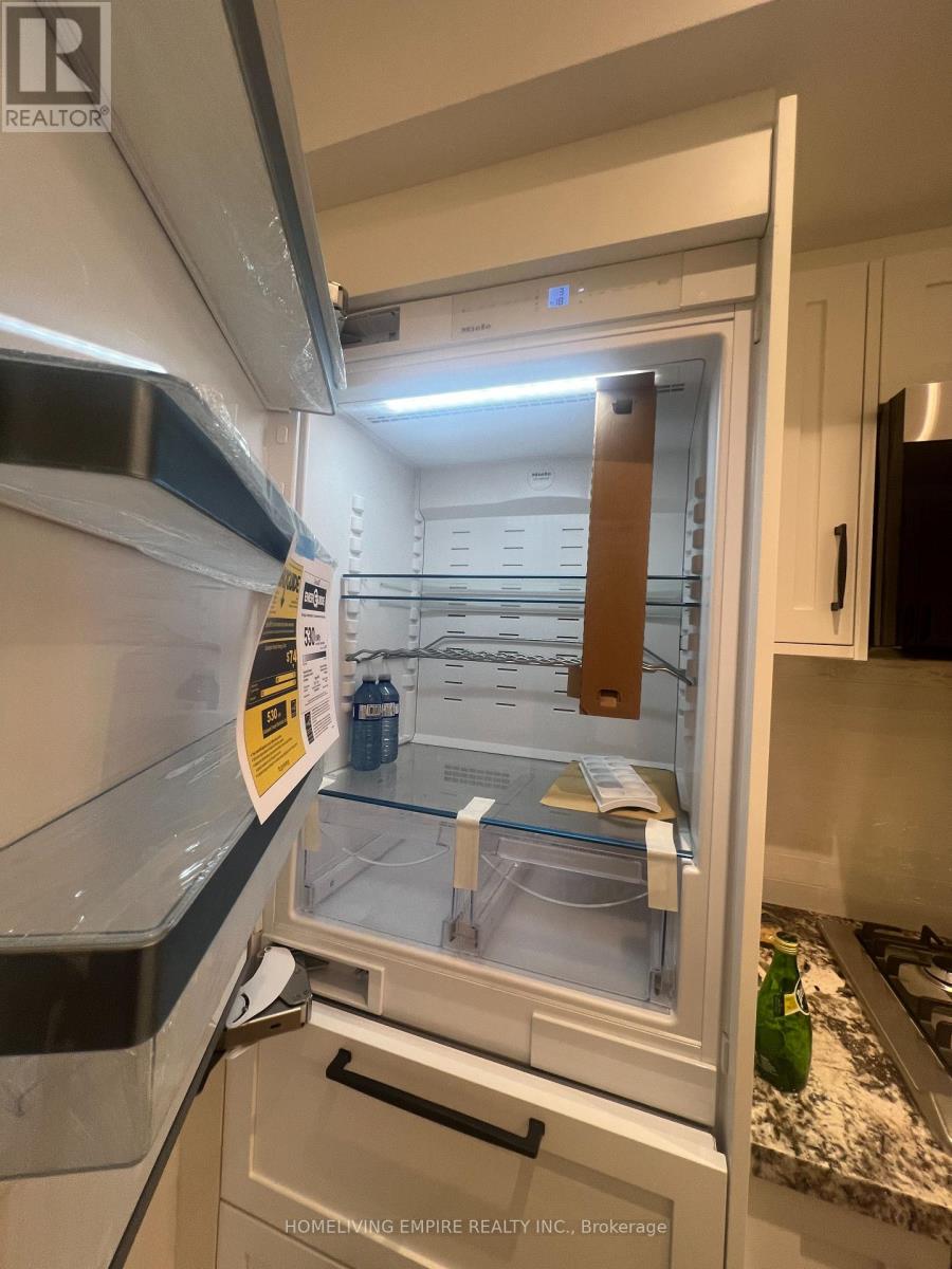 221 - 505 Glencairn Avenue, Toronto, Ontario  M6B 0B2 - Photo 11 - C12502386