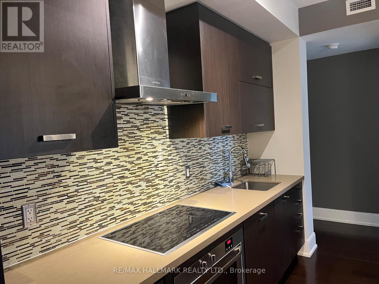 428 - 560 Front Street W, Toronto, Ontario  M5V 1C1 - Photo 3 - C12502454