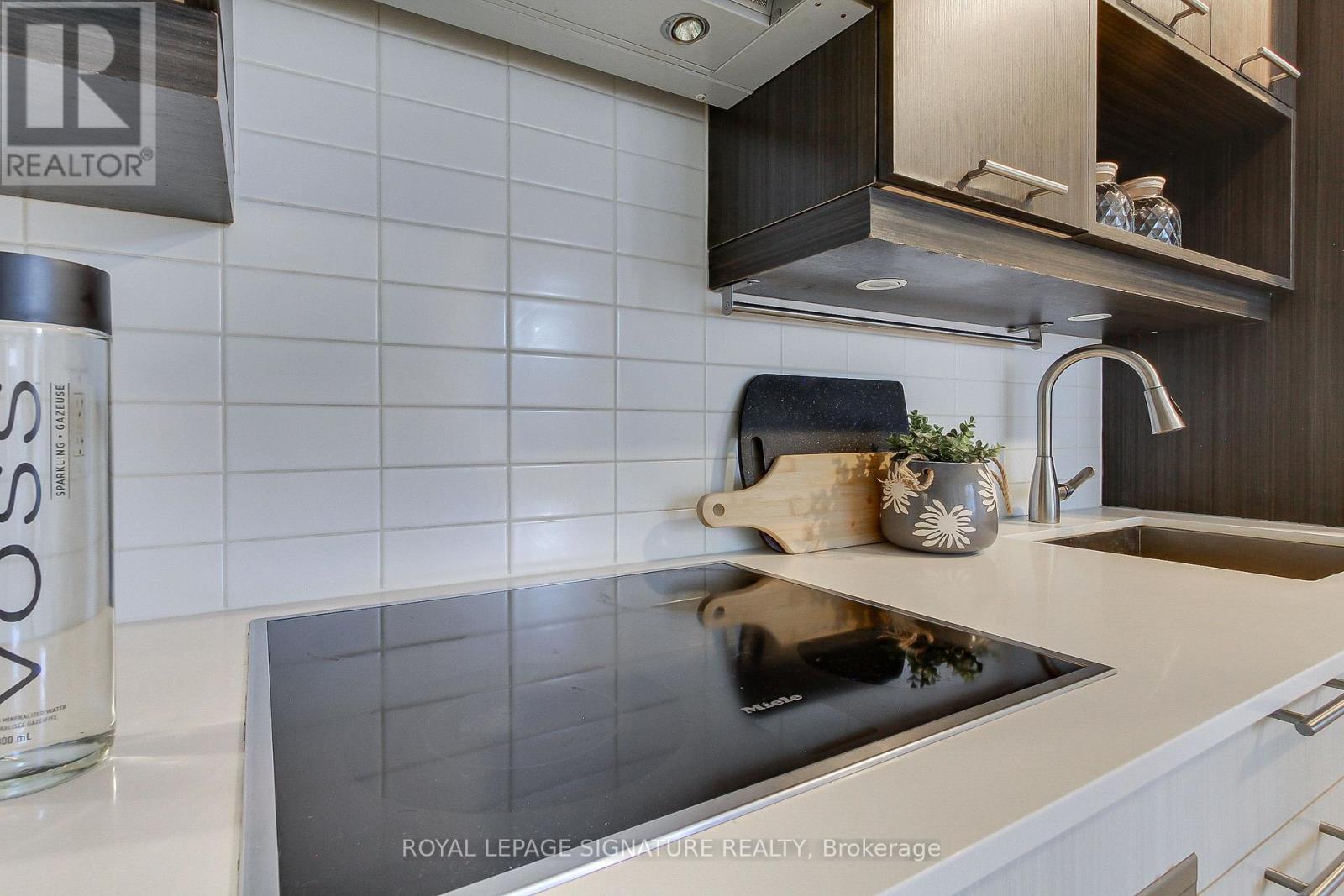 618 - 199 Richmond Street W, Toronto, Ontario  M5V 0H4 - Photo 14 - C12502472