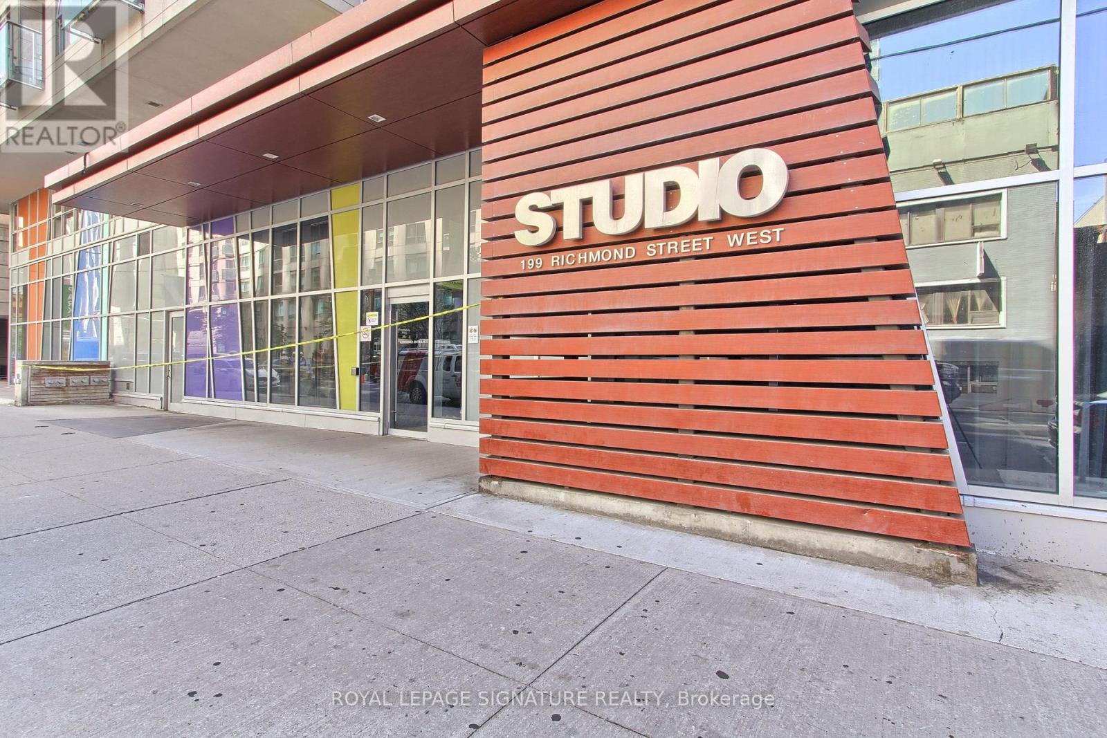 618 - 199 Richmond Street W, Toronto, Ontario  M5V 0H4 - Photo 3 - C12502472