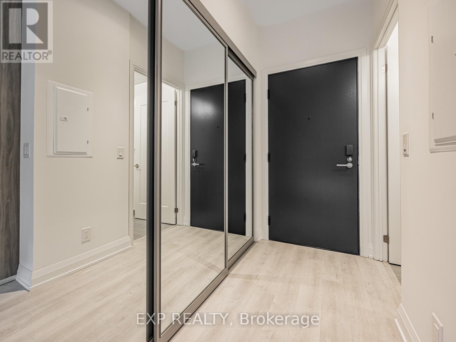 419 - 65 Broadway Avenue, Toronto, Ontario  M4P 1T9 - Photo 2 - C12502510