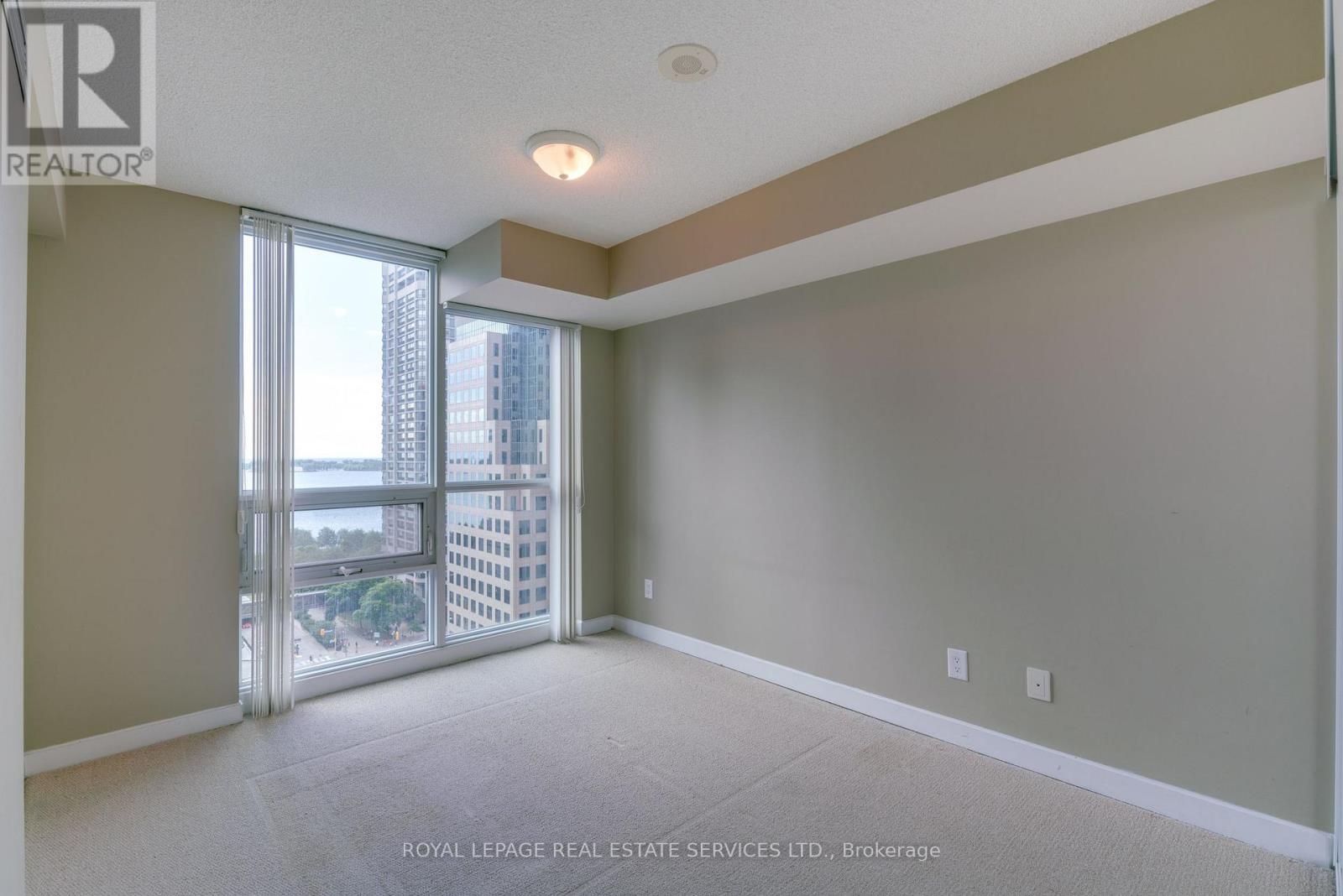 2011 - 33 Bay Street, Toronto, Ontario  M5J 2Z3 - Photo 21 - C12502516