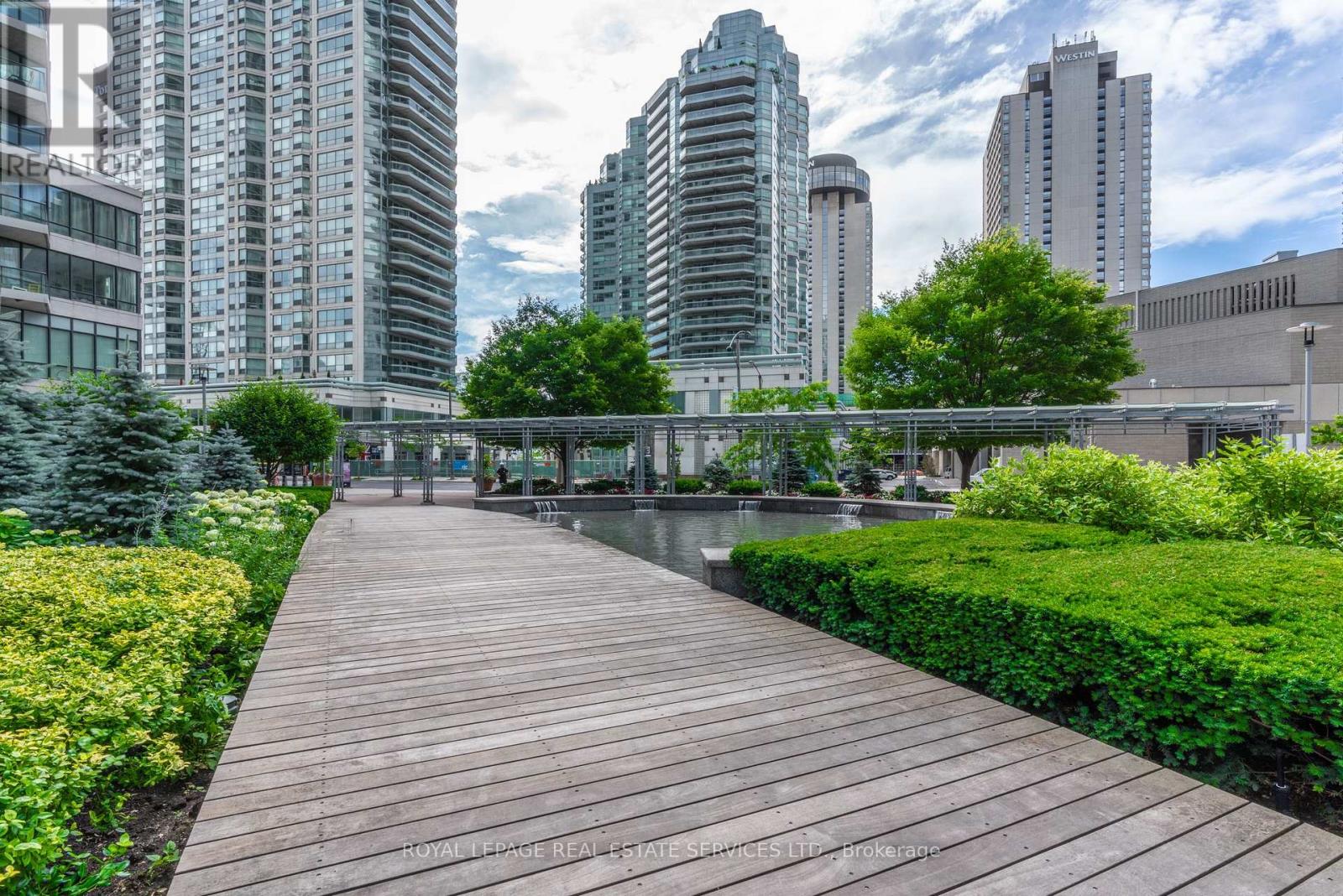 2011 - 33 Bay Street, Toronto, Ontario  M5J 2Z3 - Photo 31 - C12502516