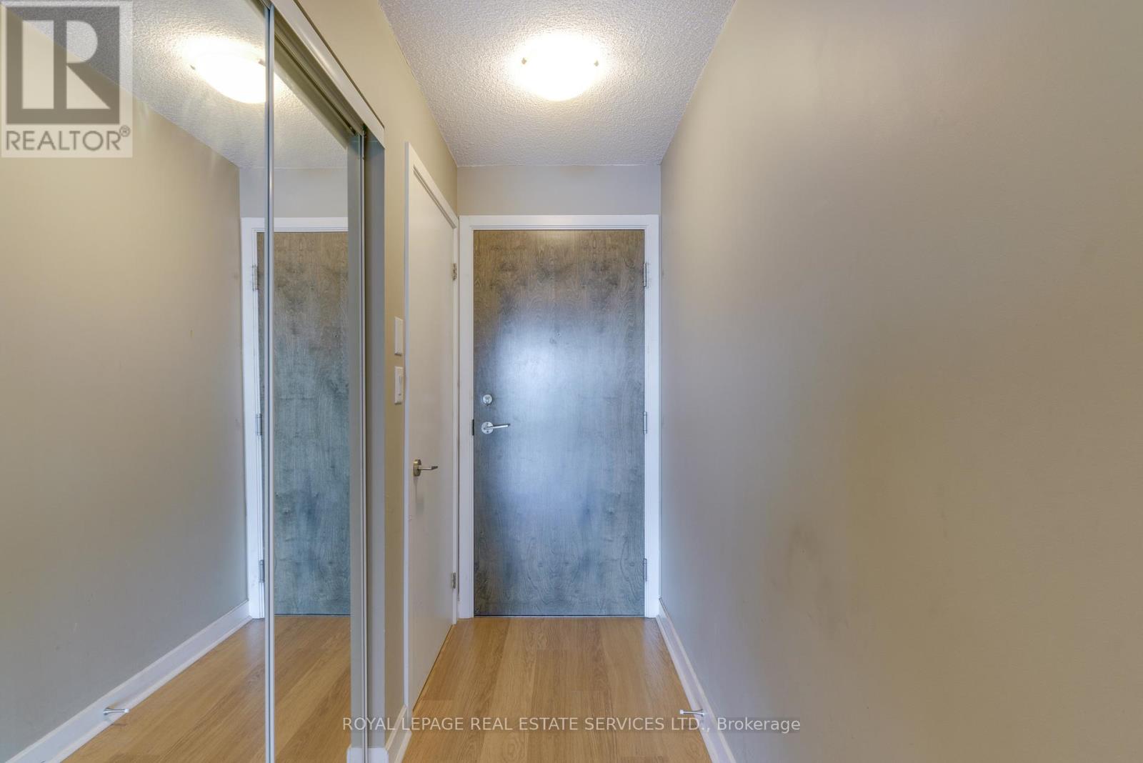 2011 - 33 Bay Street, Toronto, Ontario  M5J 2Z3 - Photo 6 - C12502516