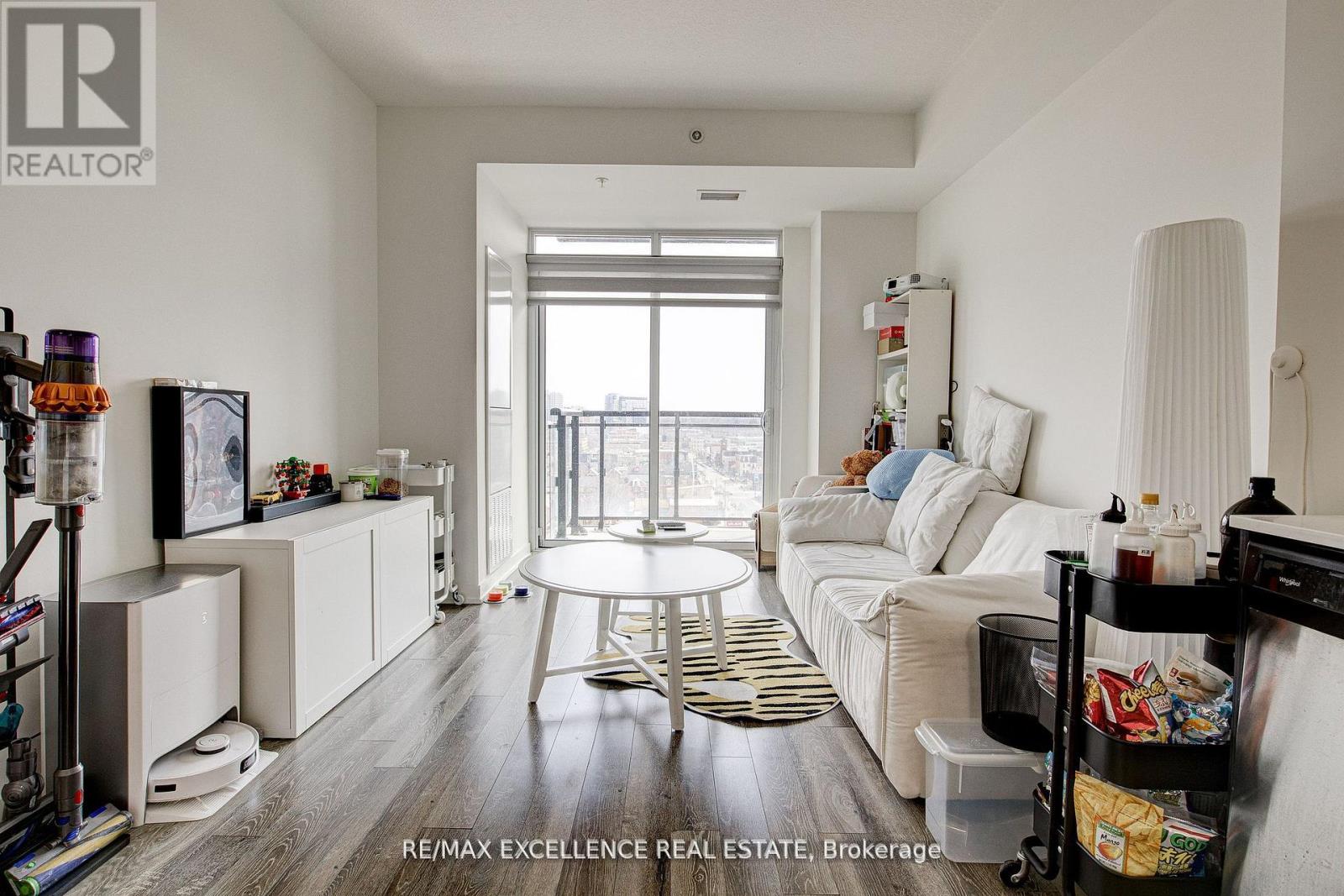 1402 - 128 King Street N, Waterloo, Ontario  N2J 0E9 - Photo 10 - X12502250