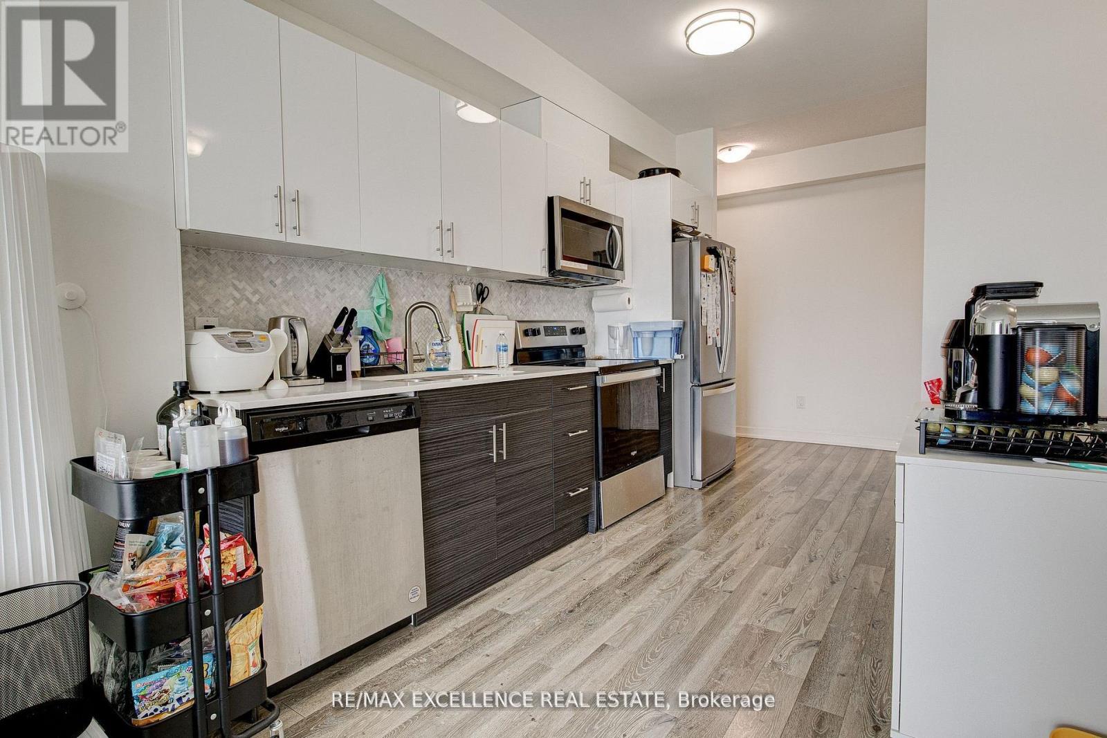 1402 - 128 King Street N, Waterloo, Ontario  N2J 0E9 - Photo 6 - X12502250