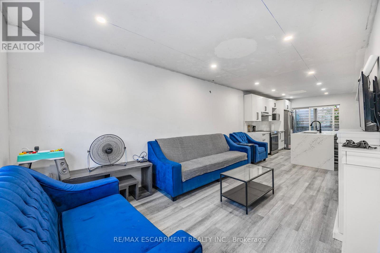 163 Britannia Avenue, Hamilton, Ontario  L8H 1X4 - Photo 10 - X12502254