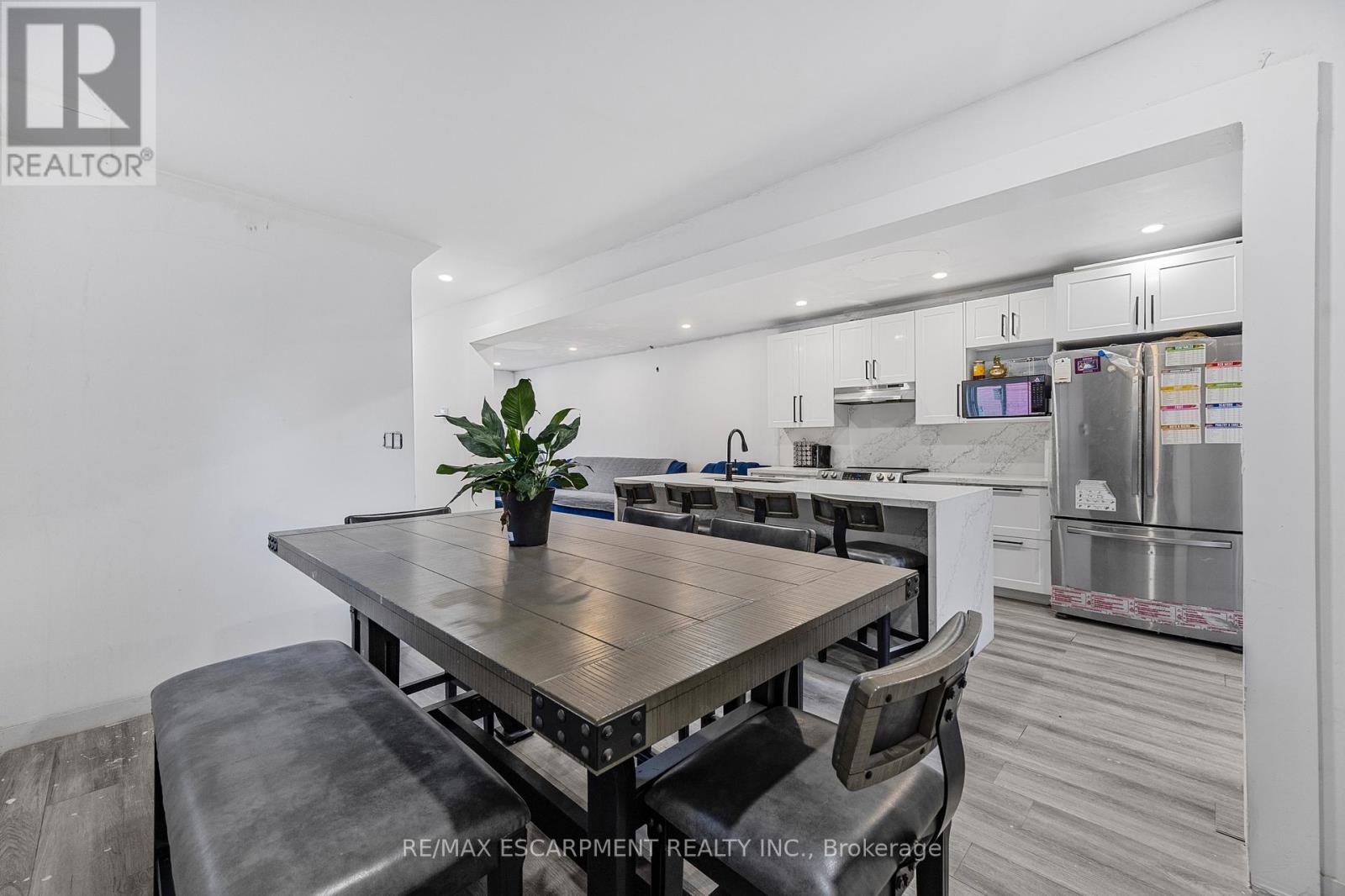 163 Britannia Avenue, Hamilton, Ontario  L8H 1X4 - Photo 8 - X12502254