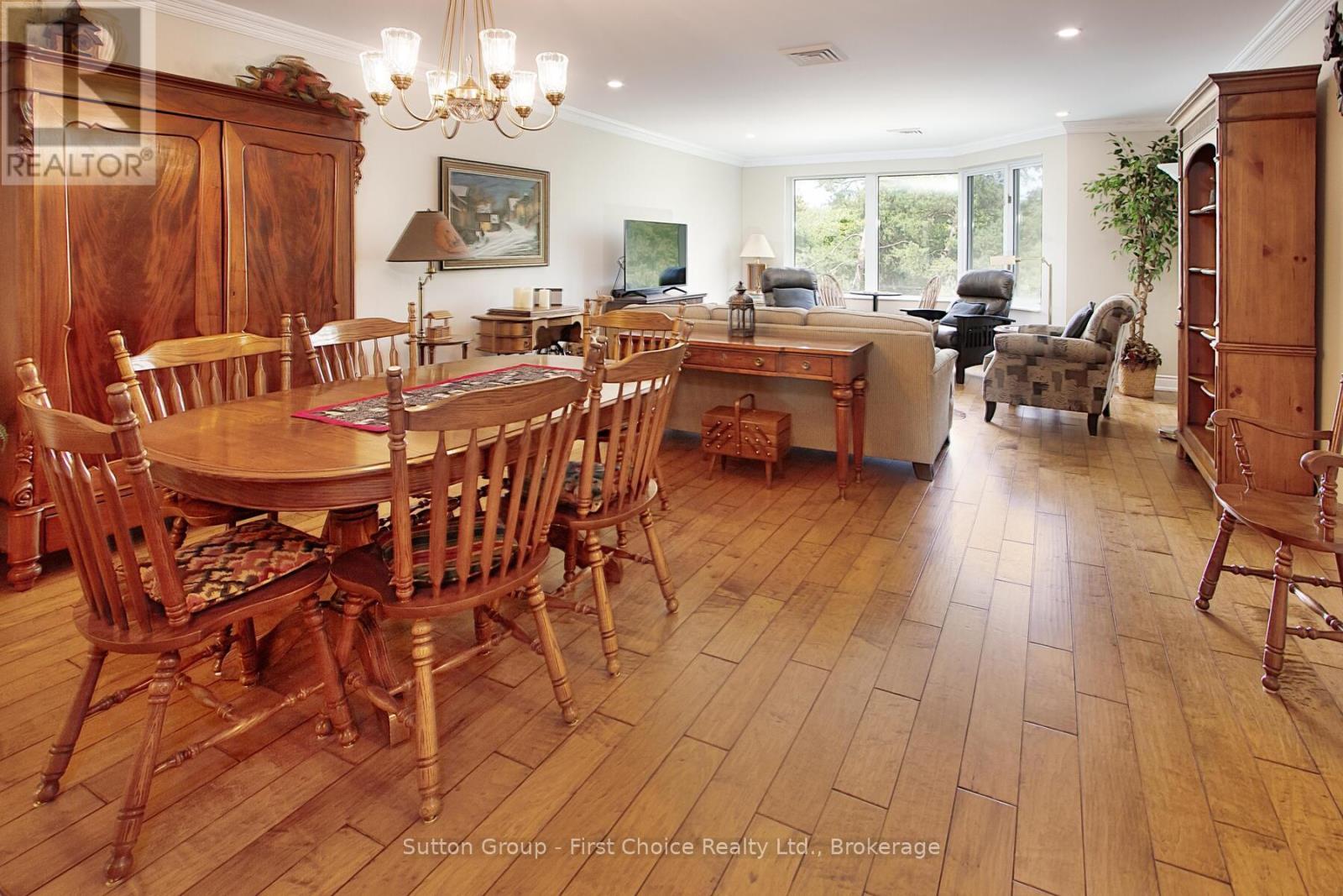 206 - 30 Front Street, Stratford, Ontario  N5A 7S3 - Photo 14 - X12322524