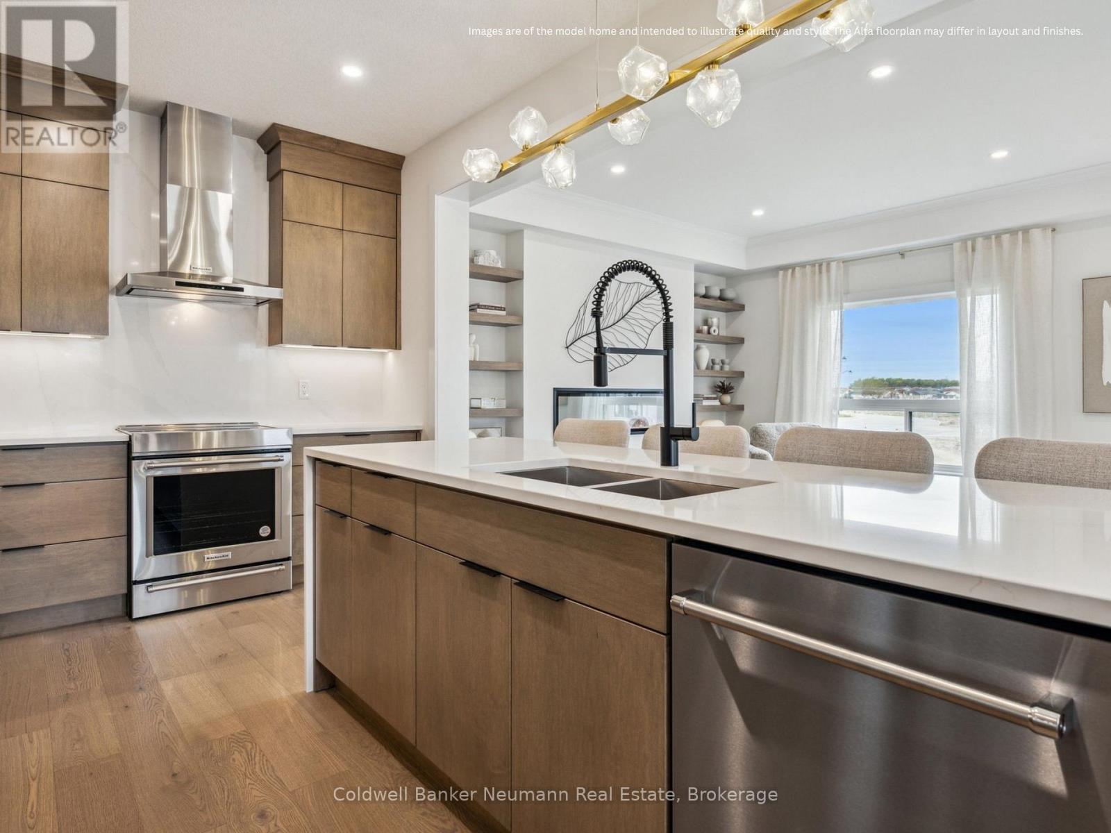 628 Anton Crescent S, Kitchener, Ontario  N2R 1P6 - Photo 4 - X12423357