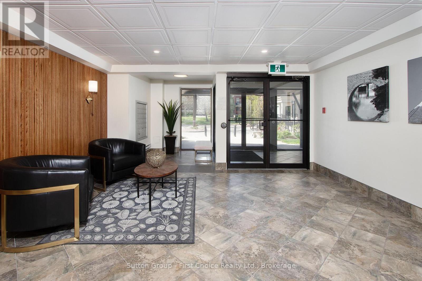 206 - 30 Front Street, Stratford, Ontario  N5A 7S3 - Photo 7 - X12322524