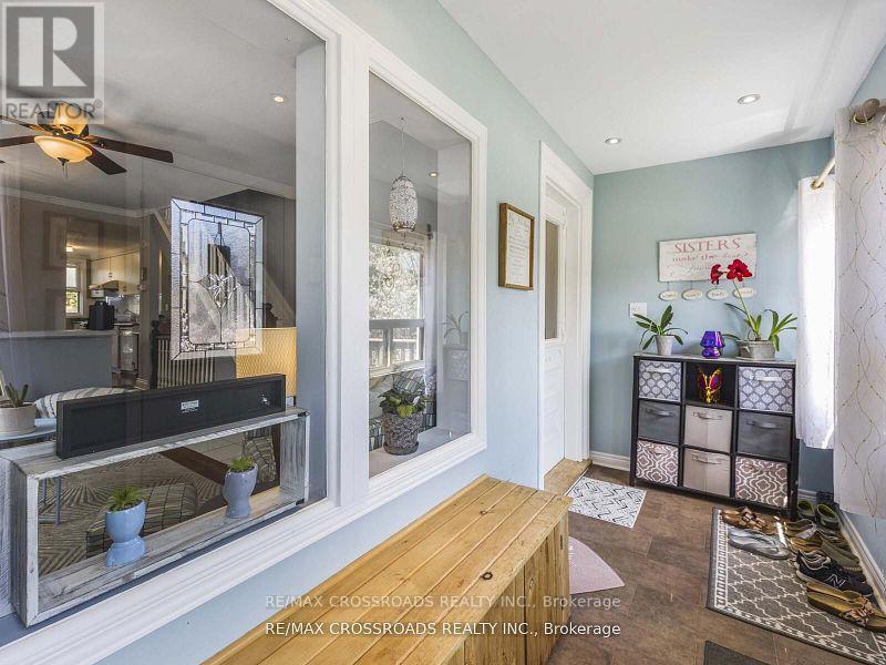 22 Ivy Avenue, Toronto, Ontario  M4L 2H7 - Photo 15 - E12502304