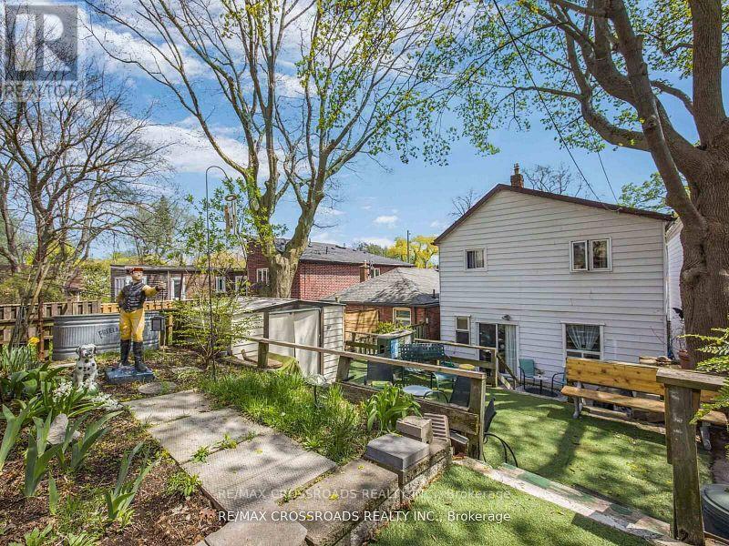 22 Ivy Avenue, Toronto, Ontario  M4L 2H7 - Photo 30 - E12502304