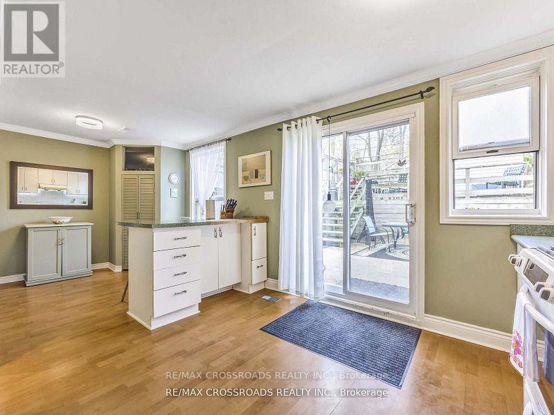 22 Ivy Avenue, Toronto, Ontario  M4L 2H7 - Photo 32 - E12502304