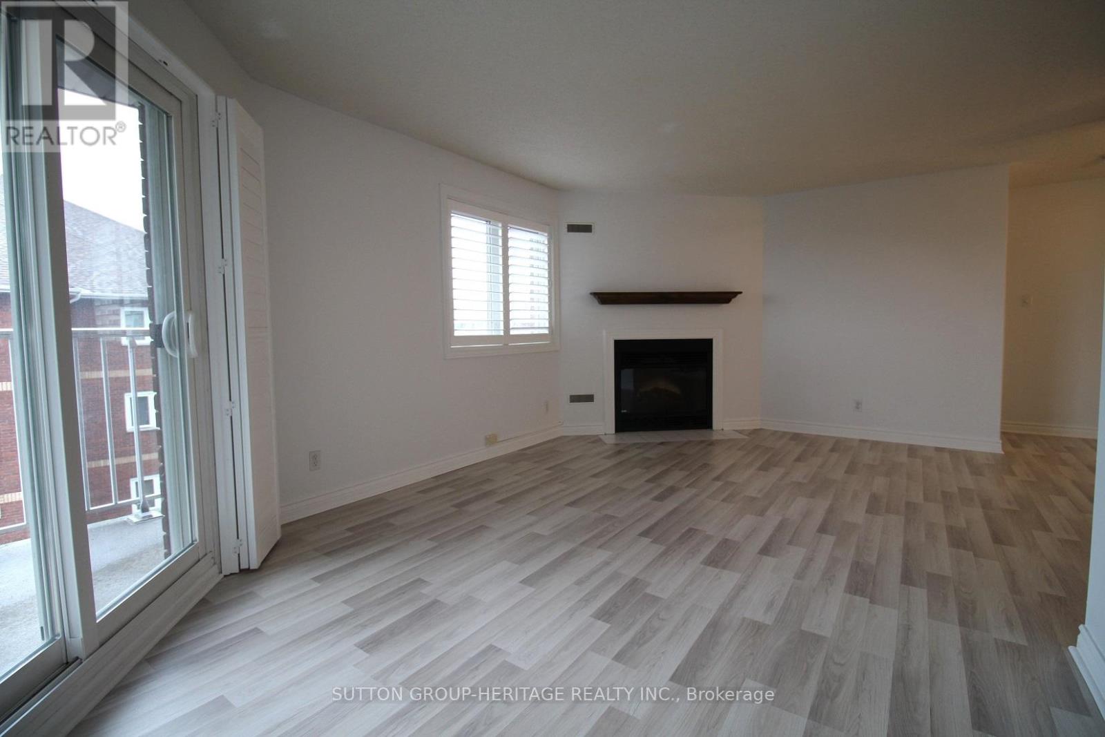 407 - 189 Lake Driveway W, Ajax, Ontario  L1S 7J1 - Photo 5 - E12502334