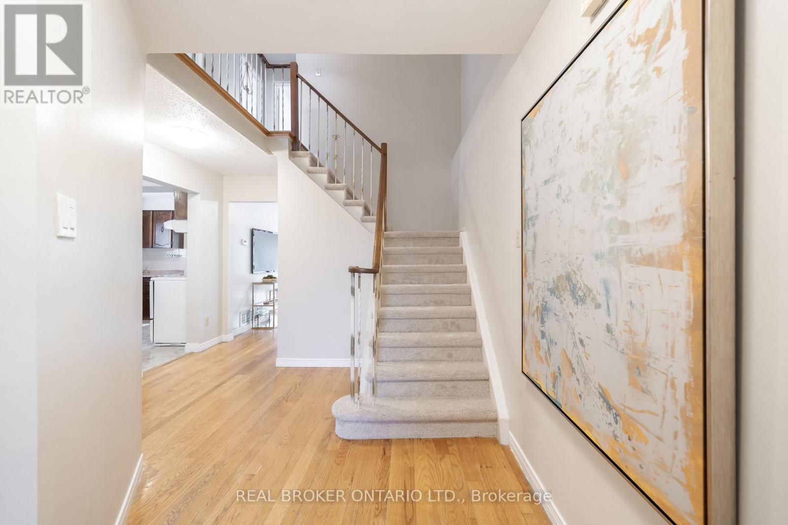 11 Blue Lagoon Court, Toronto, Ontario  M1J 3M3 - Photo 2 - E12502356