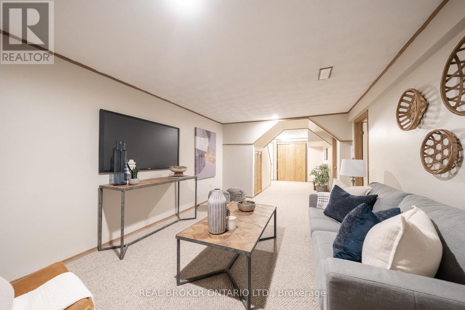 11 Blue Lagoon Court, Toronto, Ontario  M1J 3M3 - Photo 32 - E12502356