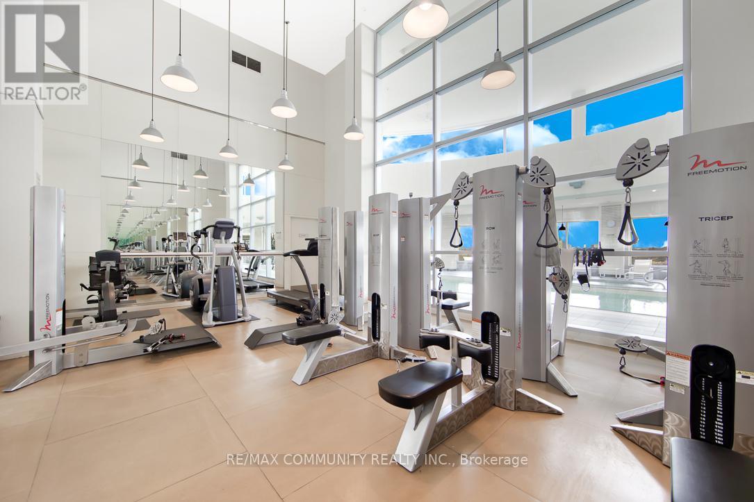 1903 - 38 Lee Centre Drive, Toronto, Ontario  M1H 3J7 - Photo 15 - E12502372