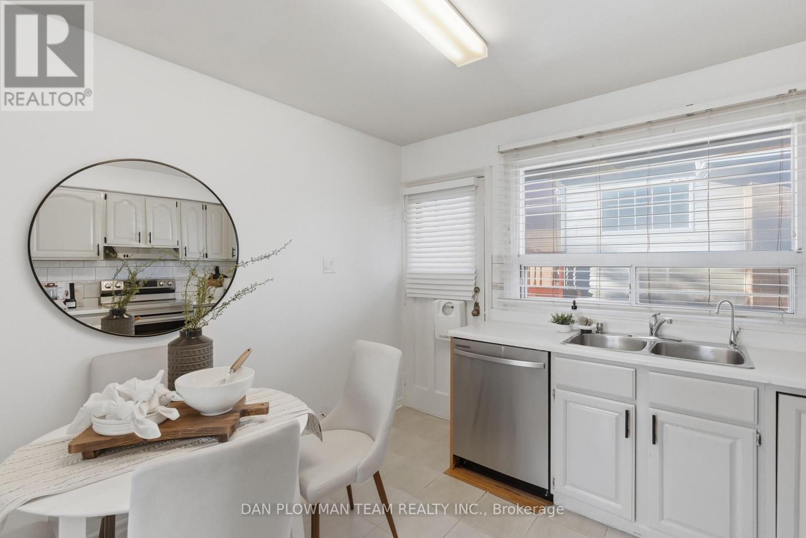 5 Lakeland Crescent, Toronto, Ontario  M1G 2L4 - Photo 13 - E12502560