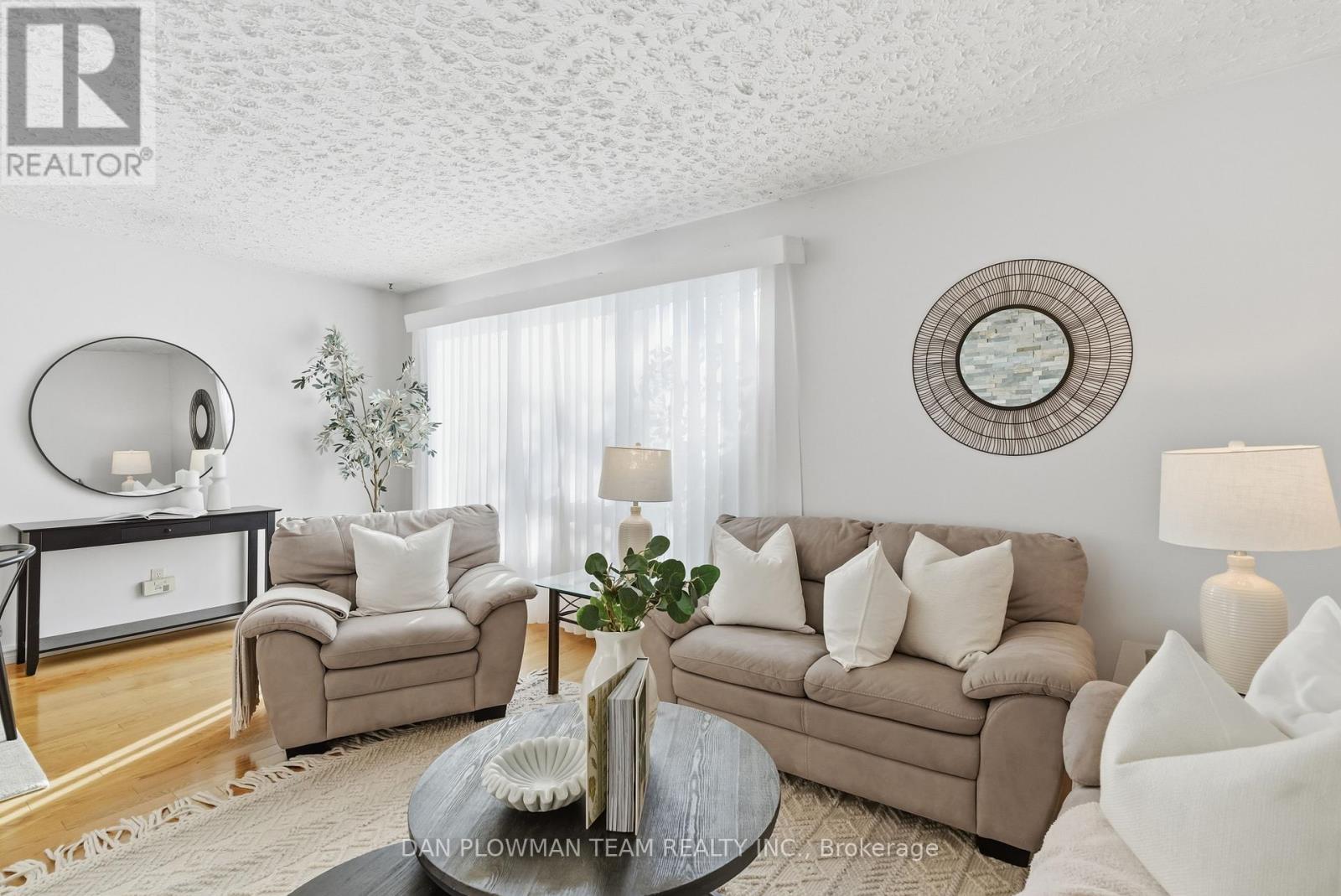 5 Lakeland Crescent, Toronto, Ontario  M1G 2L4 - Photo 18 - E12502560