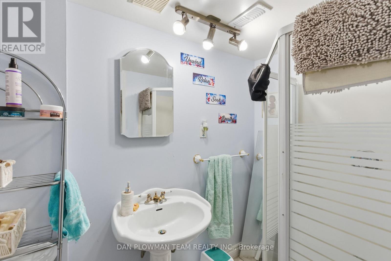 5 Lakeland Crescent, Toronto, Ontario  M1G 2L4 - Photo 34 - E12502560