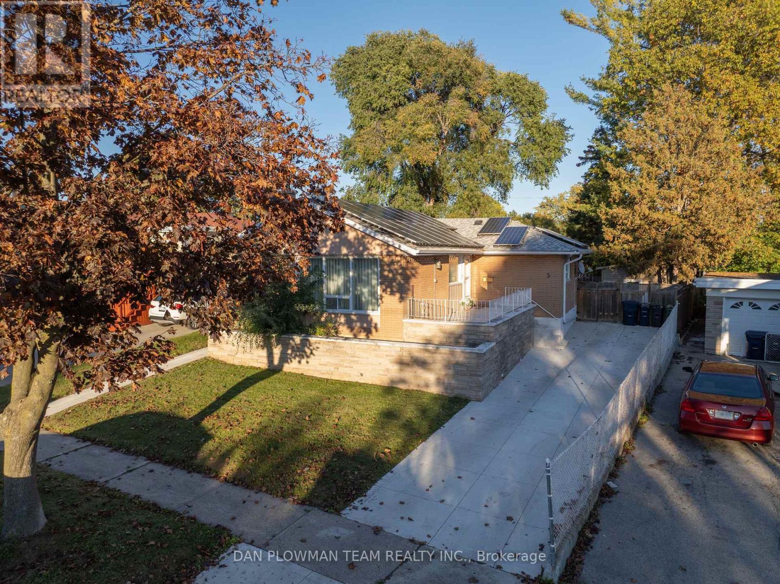 5 Lakeland Crescent, Toronto, Ontario  M1G 2L4 - Photo 6 - E12502560