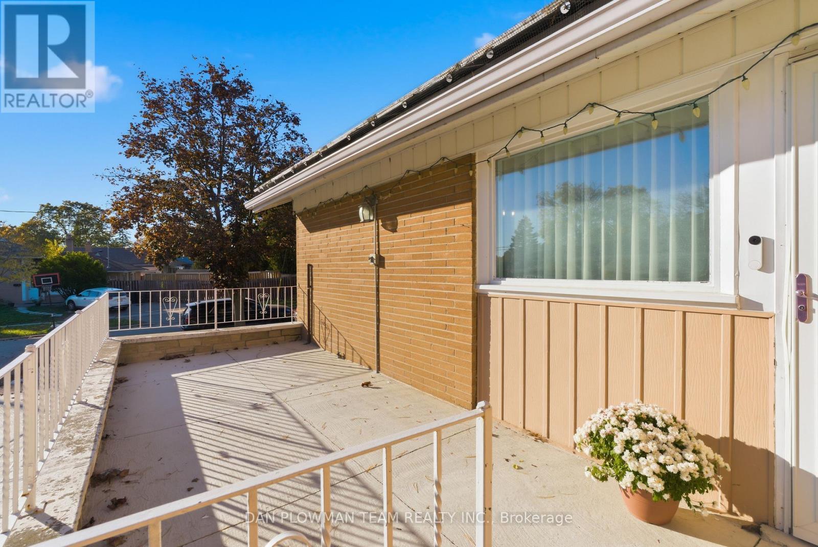 5 Lakeland Crescent, Toronto, Ontario  M1G 2L4 - Photo 7 - E12502560