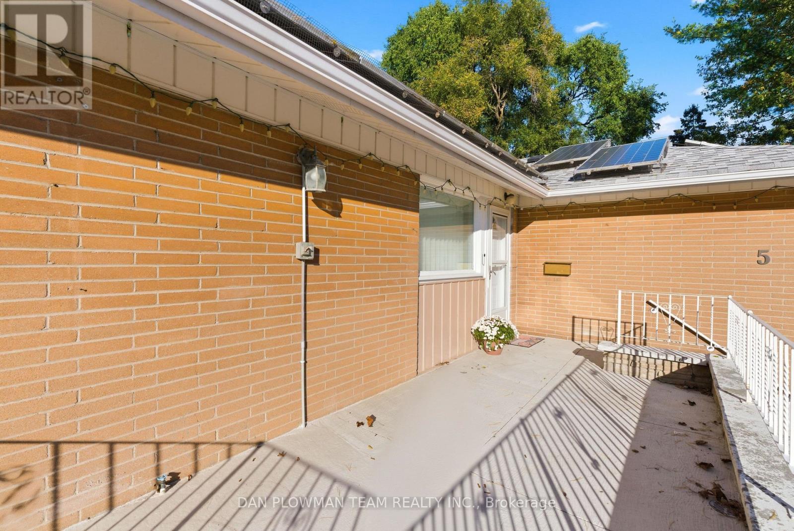 5 Lakeland Crescent, Toronto, Ontario  M1G 2L4 - Photo 8 - E12502560