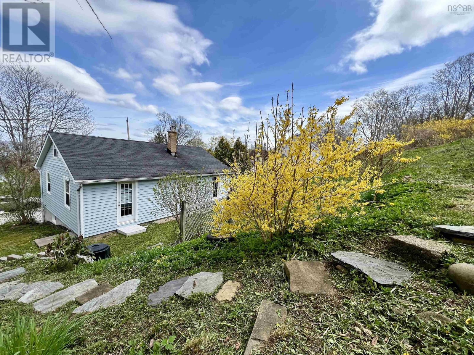 179 Second Avenue, Digby, Nova Scotia  B0V 1A0 - Photo 3 - 202524578