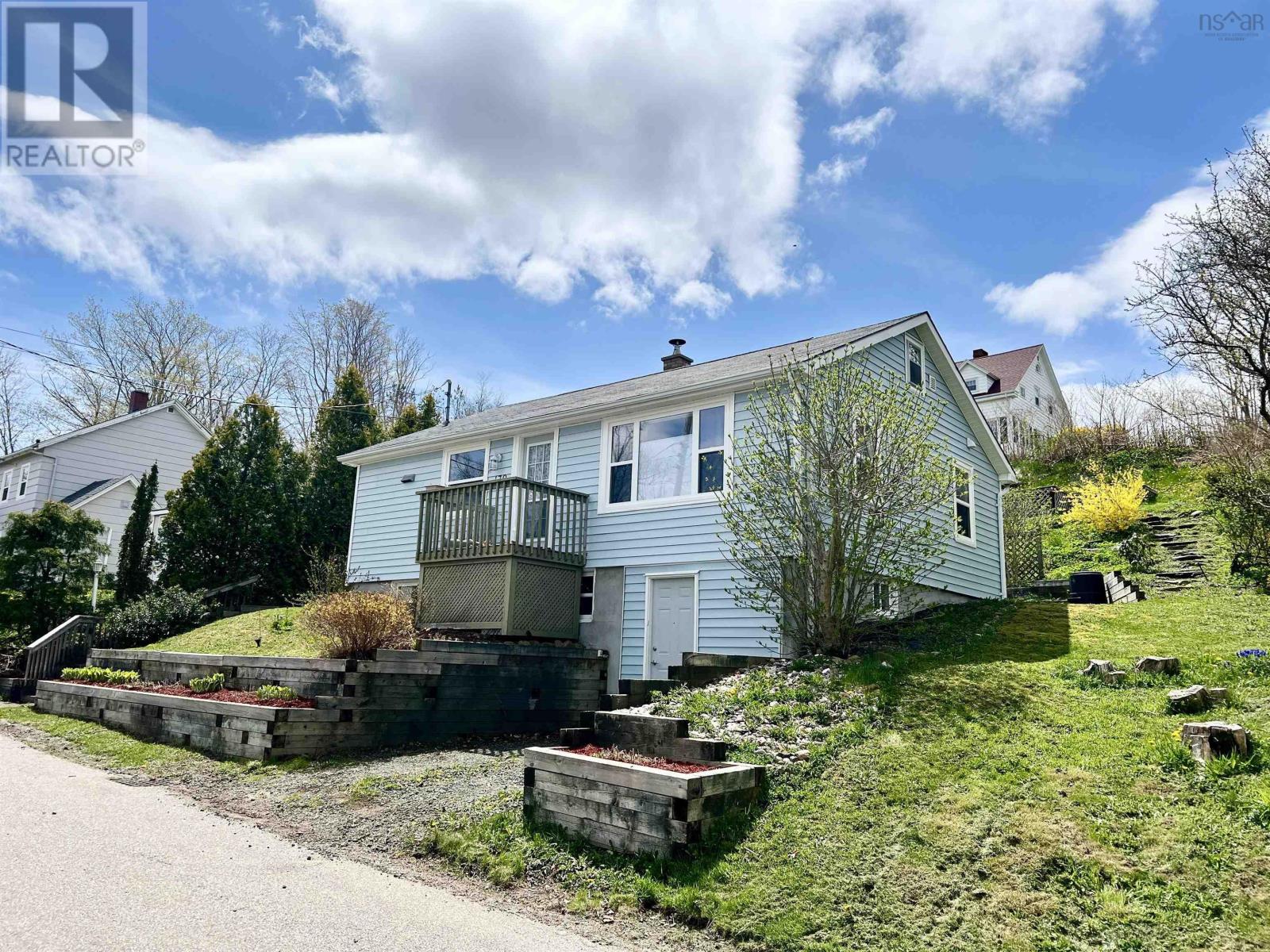 179 Second Avenue, Digby, Nova Scotia  B0V 1A0 - Photo 2 - 202524578