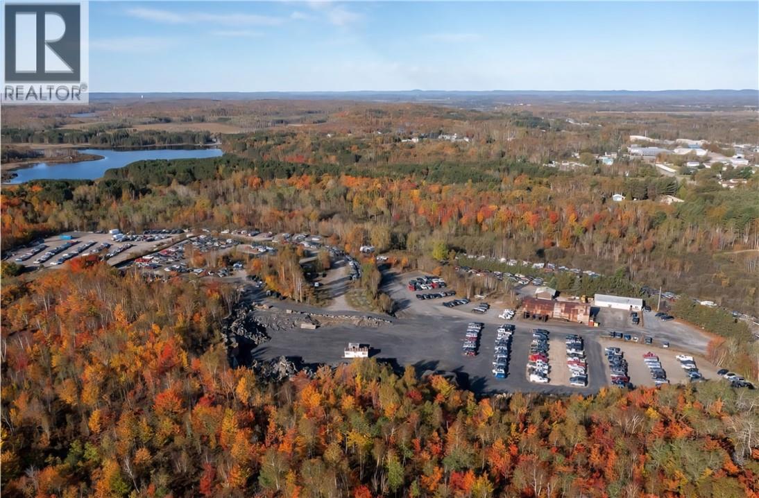 1951 Valleyview, Greater Sudbury, Ontario  P3N 1K9 - Photo 6 - 2123726