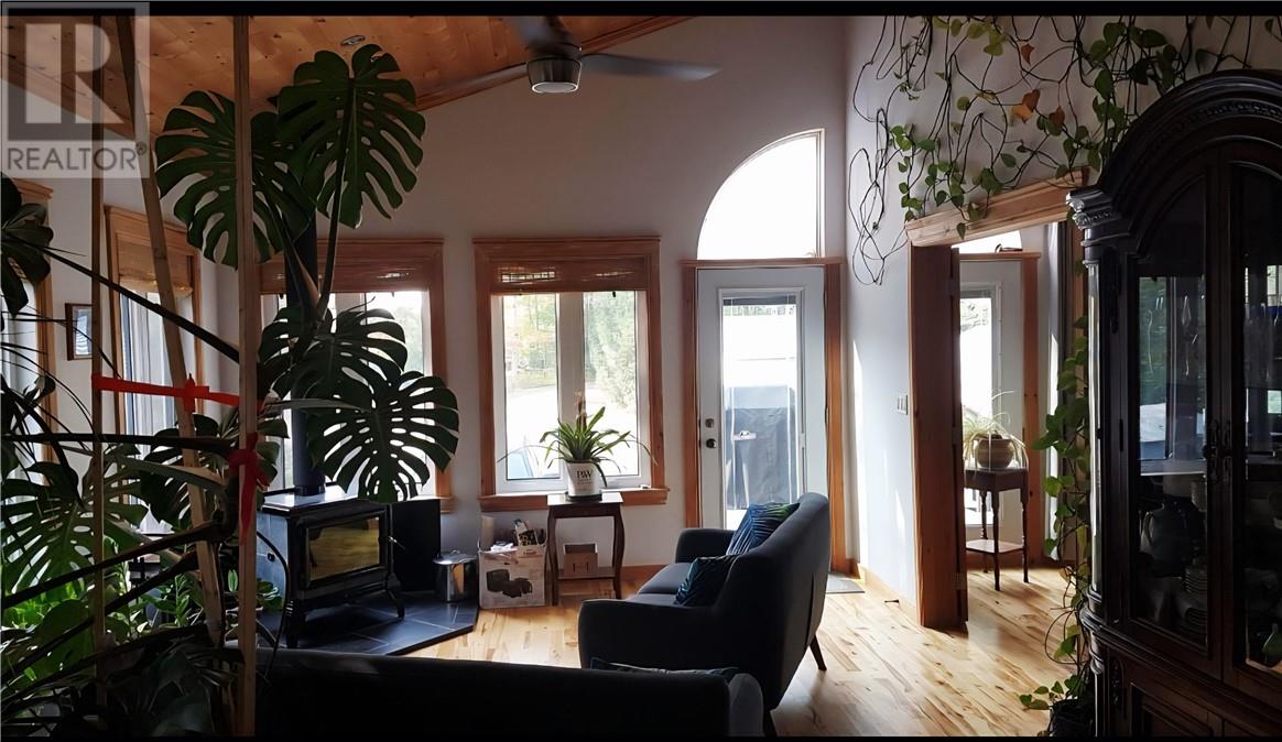 1951 Valleyview, Greater Sudbury, Ontario  P3N 1K9 - Photo 8 - 2123726