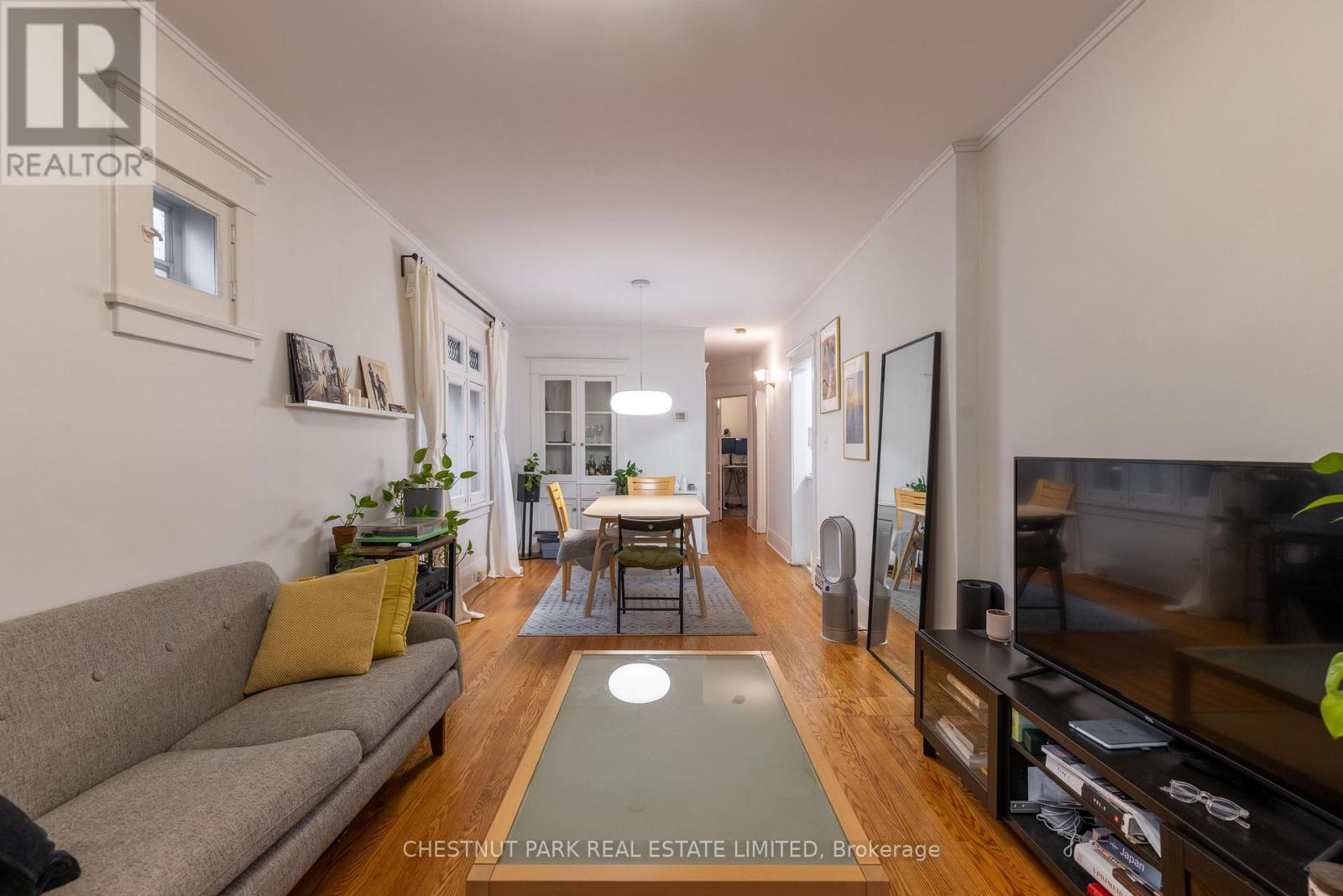 Upper - 35 Gormley Avenue, Toronto, Ontario  M4V 1Y9 - Photo 6 - C12485416