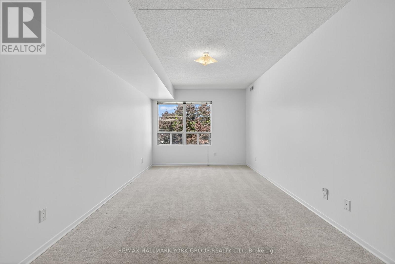 210 - 160 Wellington Street E, Aurora (Aurora Village), Ontario  L4G 1J3 - Photo 31 - N12315207