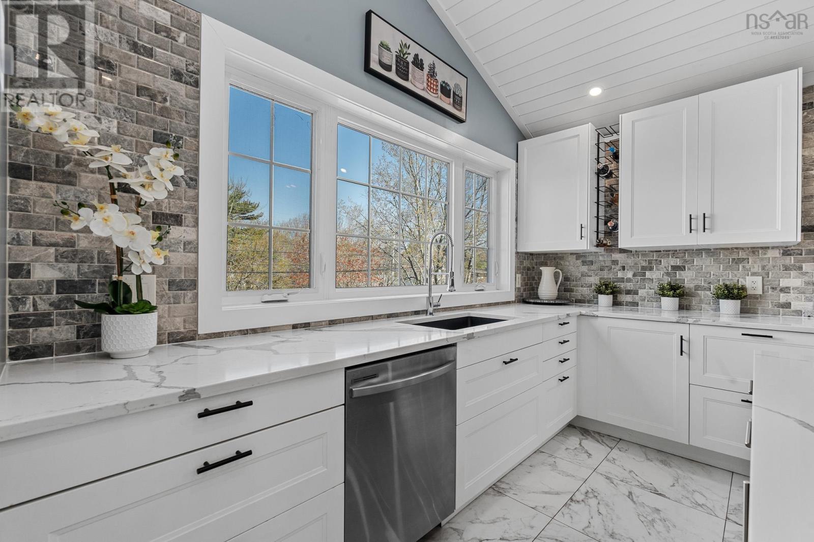 704 Waverley Road, Dartmouth, Nova Scotia  B2X 2G4 - Photo 10 - 202527104