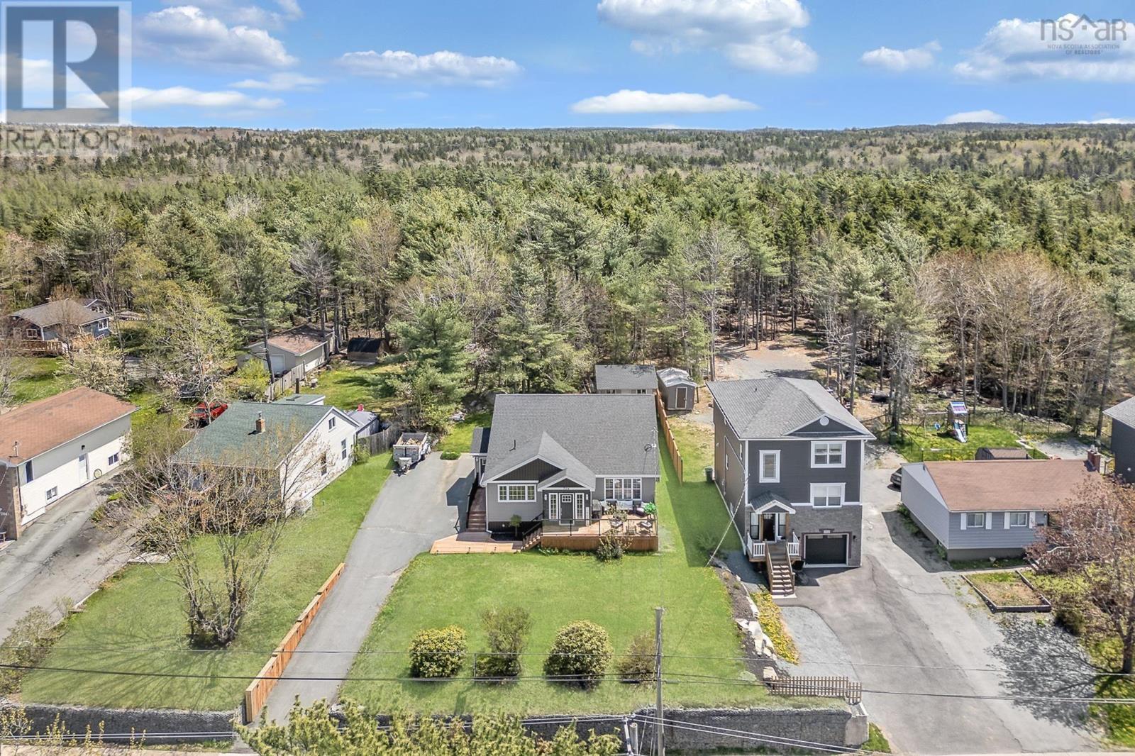 Property at 704 Waverley Road image 5