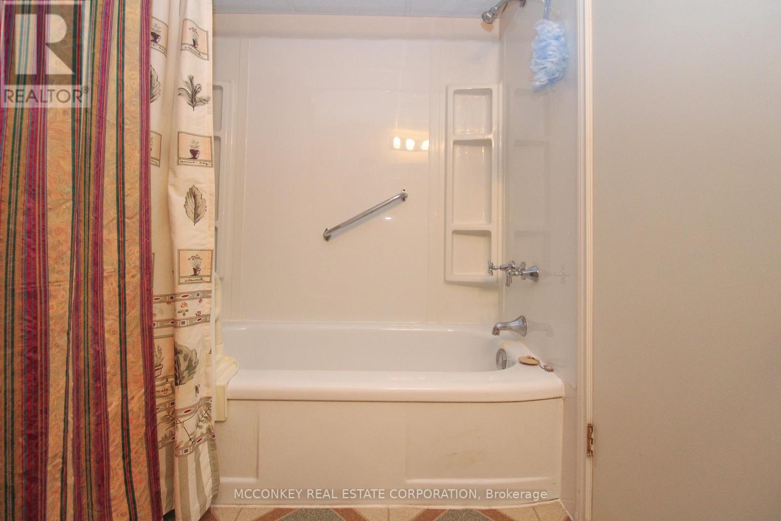 17 Engleburn Place, Peterborough, Ontario  K9H 1C4 - Photo 39 - X12414763