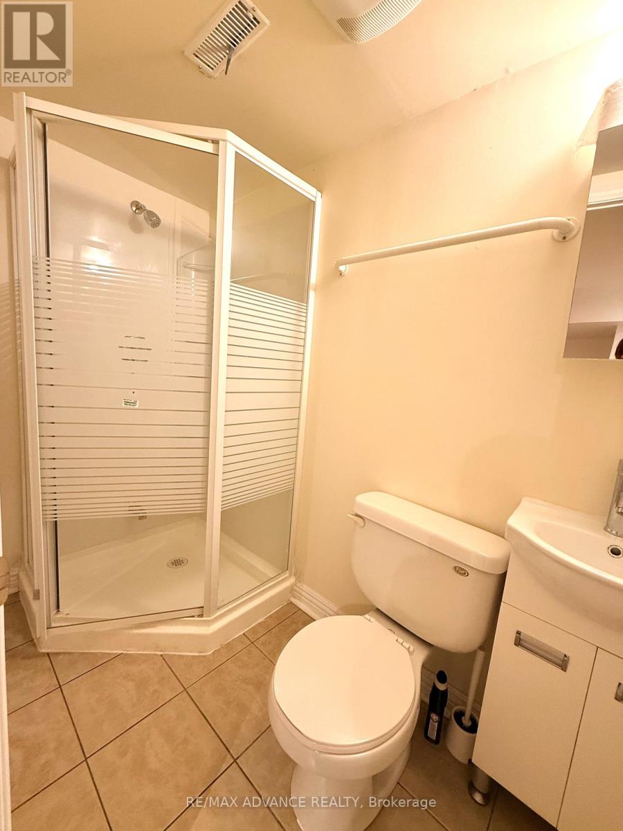 137 Laramie Crescent, Vaughan, Ontario  L6A 0R1 - Photo 22 - N12502320