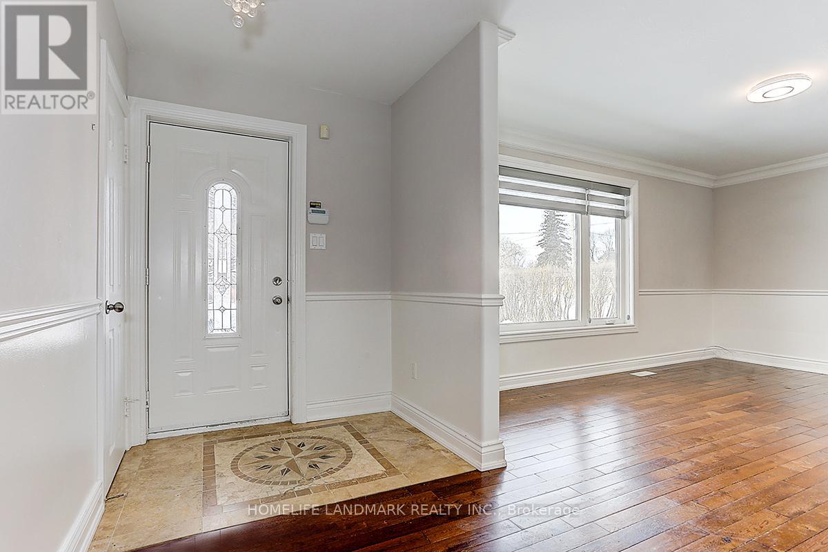 29 Windridge Drive, Markham, Ontario  L3P 1T7 - Photo 3 - N12502362