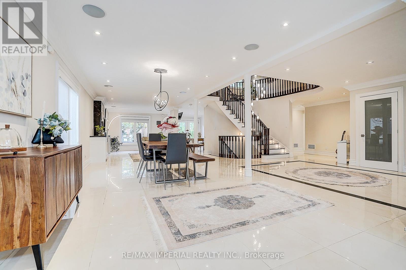 50 Kings Cross Avenue, Richmond Hill, Ontario  L4B 2S9 - Photo 13 - N12502408