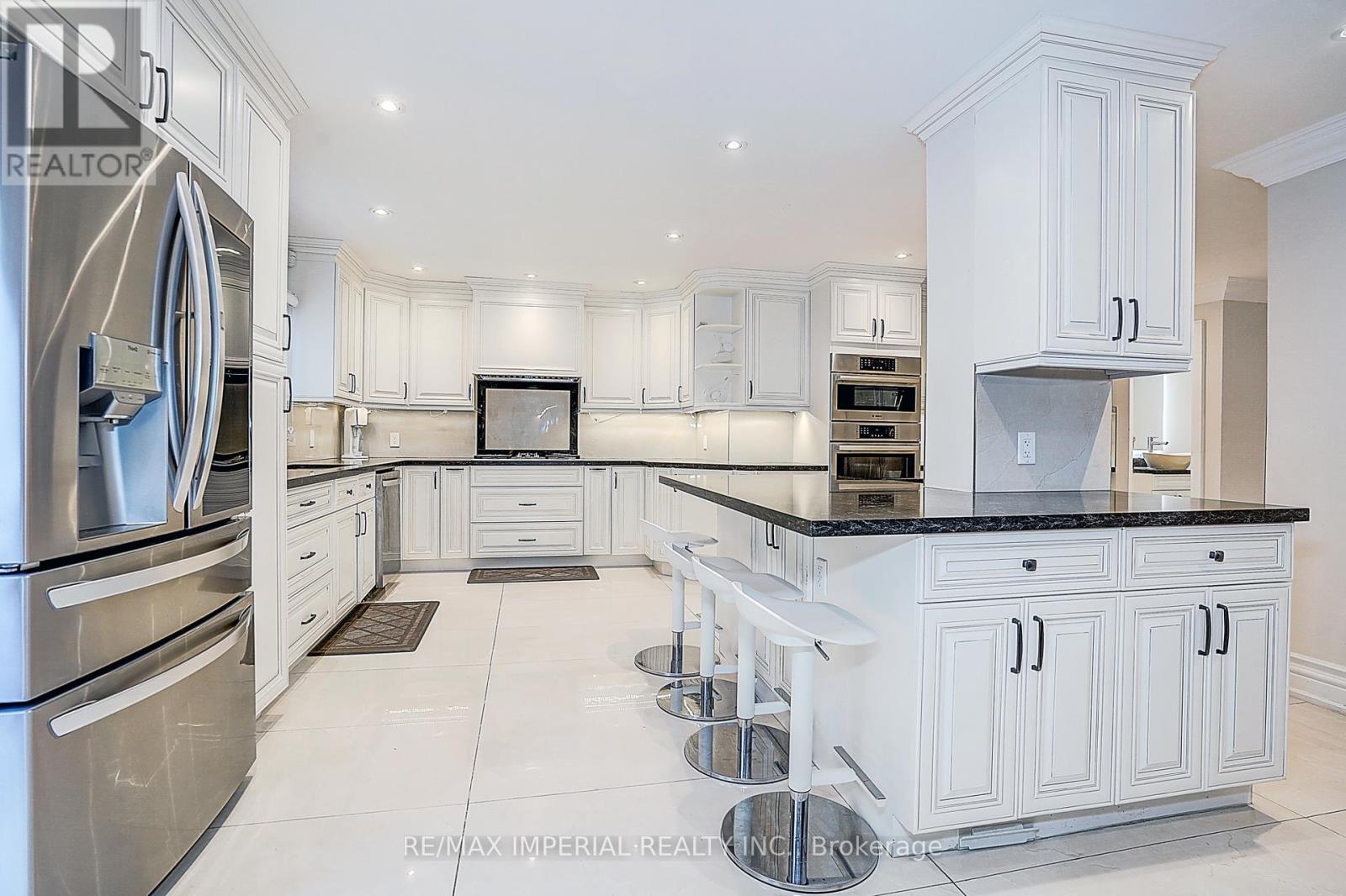 50 Kings Cross Avenue, Richmond Hill, Ontario  L4B 2S9 - Photo 17 - N12502408