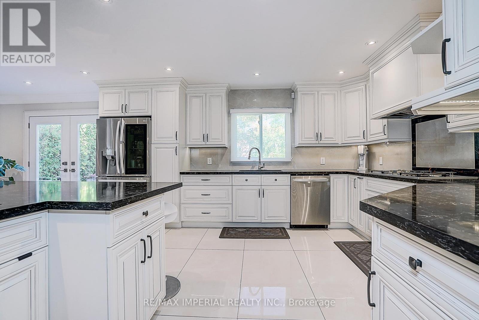 50 Kings Cross Avenue, Richmond Hill, Ontario  L4B 2S9 - Photo 18 - N12502408