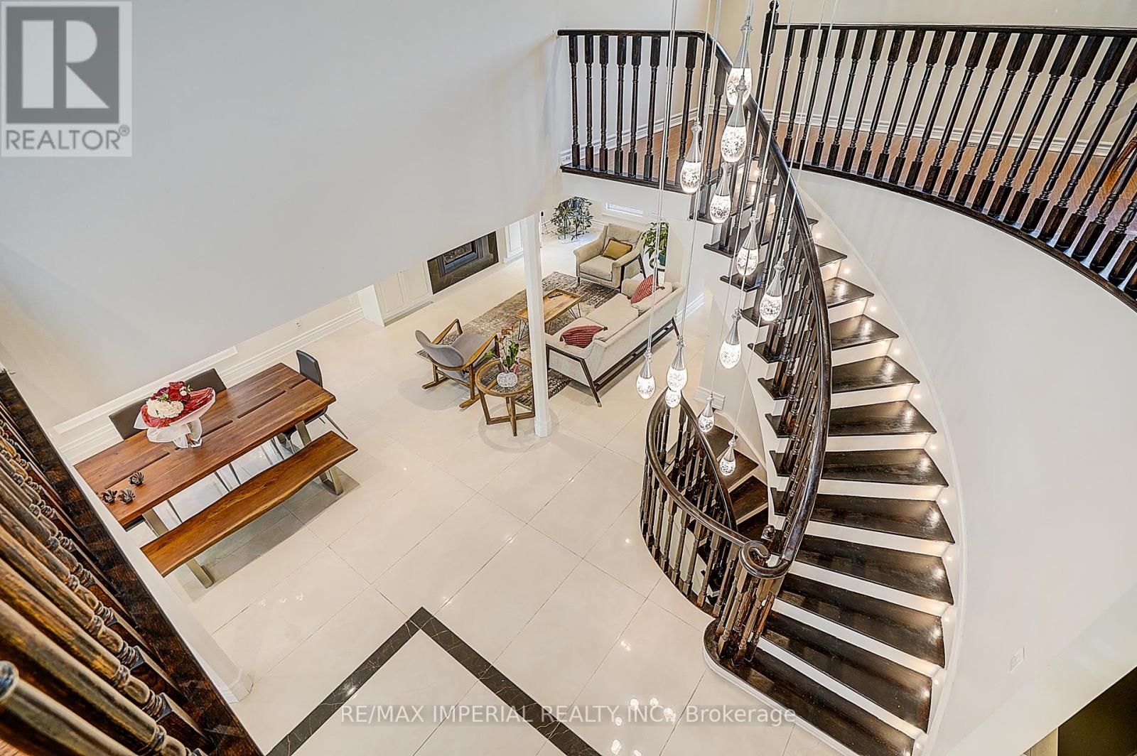 50 Kings Cross Avenue, Richmond Hill, Ontario  L4B 2S9 - Photo 23 - N12502408