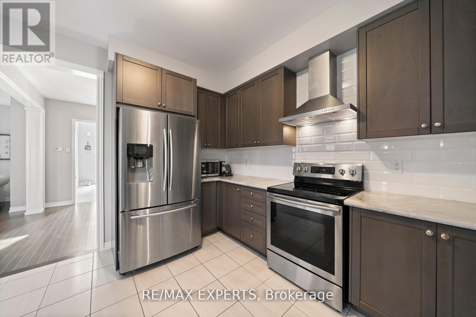 198 Moody Drive, Vaughan (Kleinburg), Ontario  L4H 3Z4 - Photo 14 - N12502434