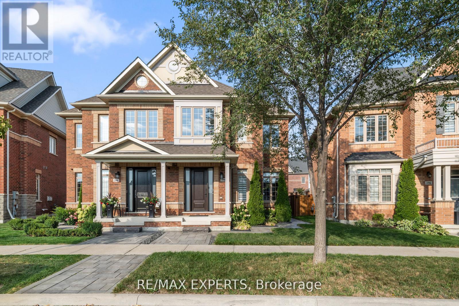 198 Moody Drive, Vaughan (Kleinburg), Ontario  L4H 3Z4 - Photo 2 - N12502434